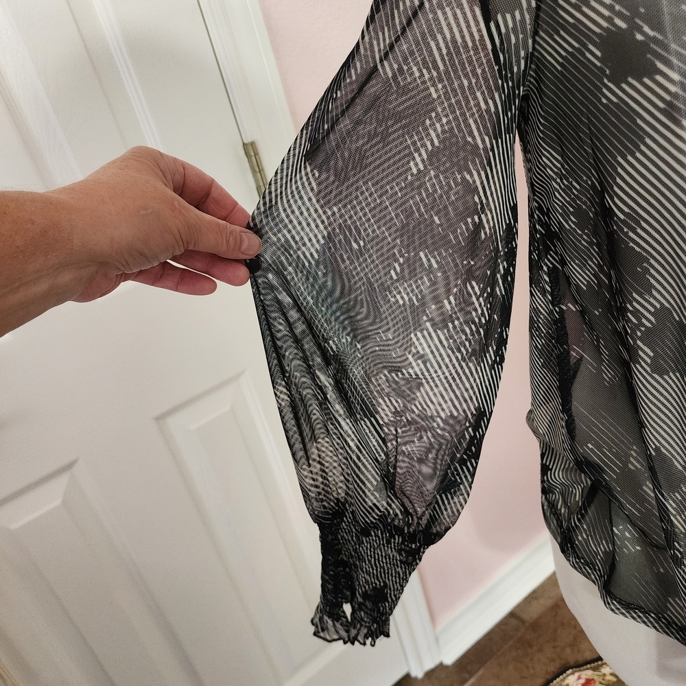 Chico's Black and Gray Patterned Blouse - Picture 3 of 5